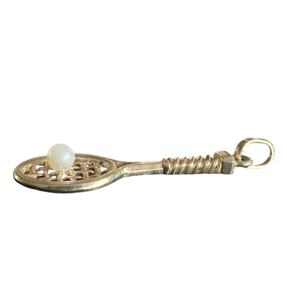 14K Yellow Gold Tennis Racquet Charm Pendent with Freshwater Pearl ≈ 2g Grams 🎾✨ - Picture 4 of 7
